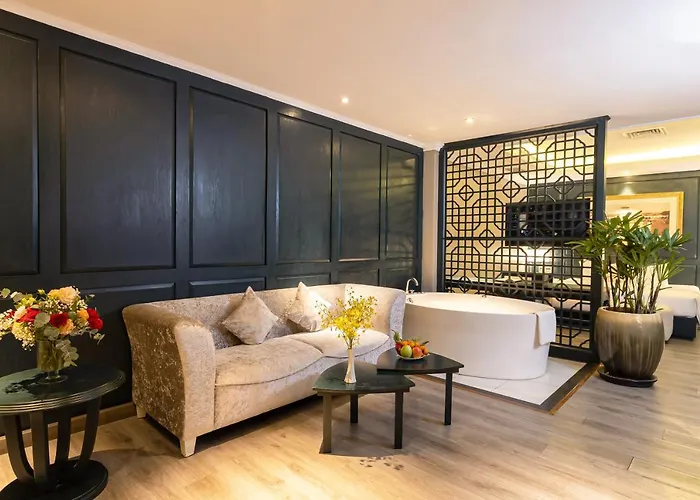 Silverland Jolie Hotel